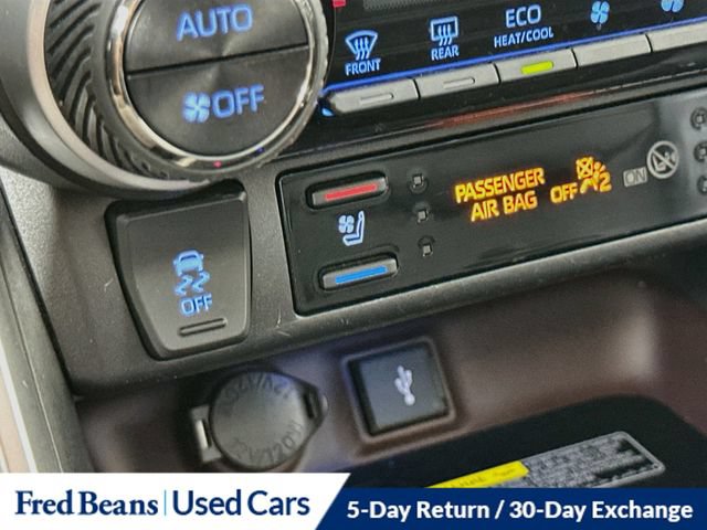 Used 2020 Toyota RAV4 Limited AWD/4WD image 27