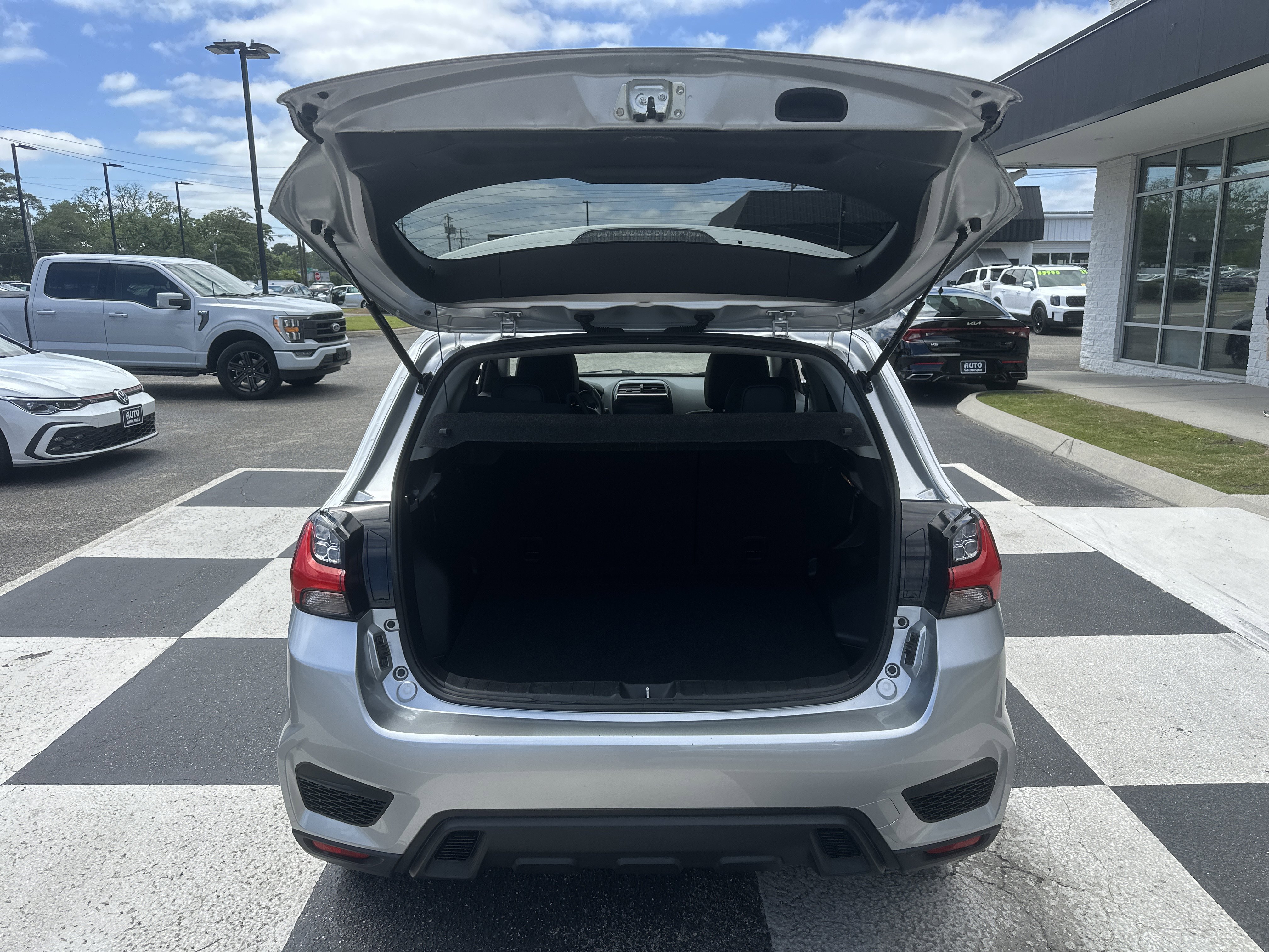 Used 2022 Mitsubishi Outlander Sport SE FWD image 5