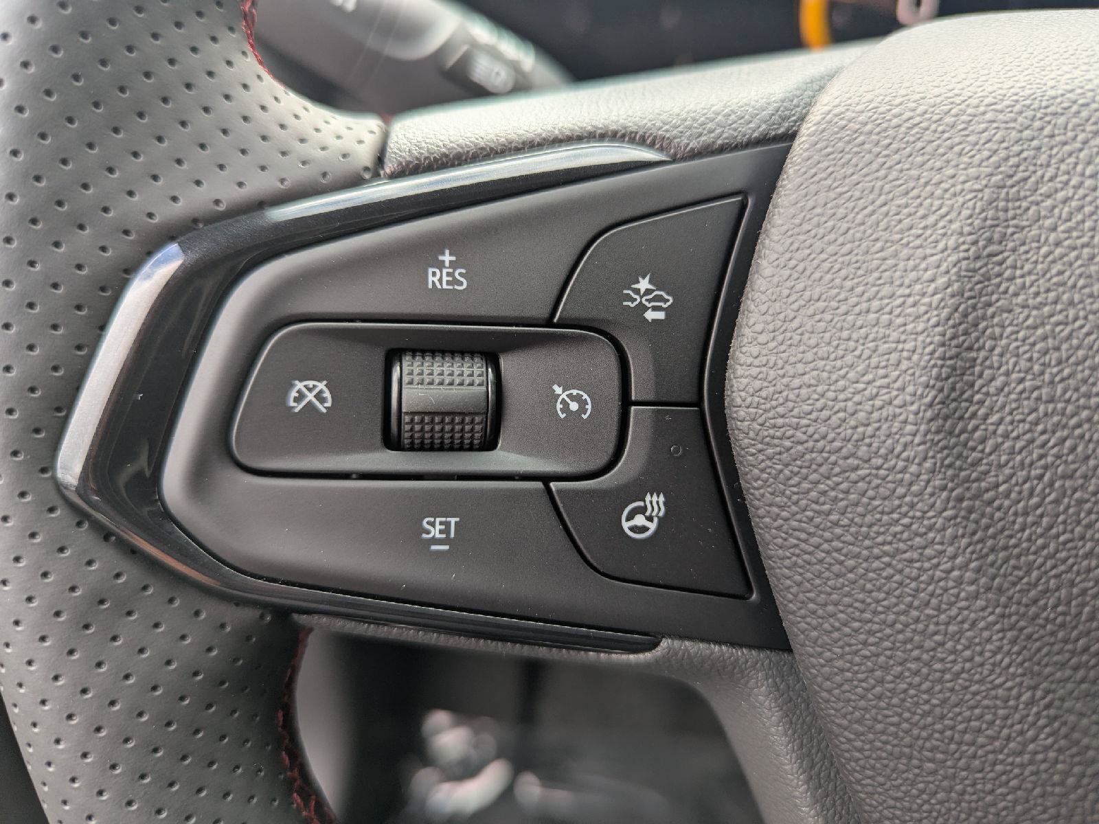 New 2026 Chevrolet Trax RS w/ Driver Confidence Package FWD image 29