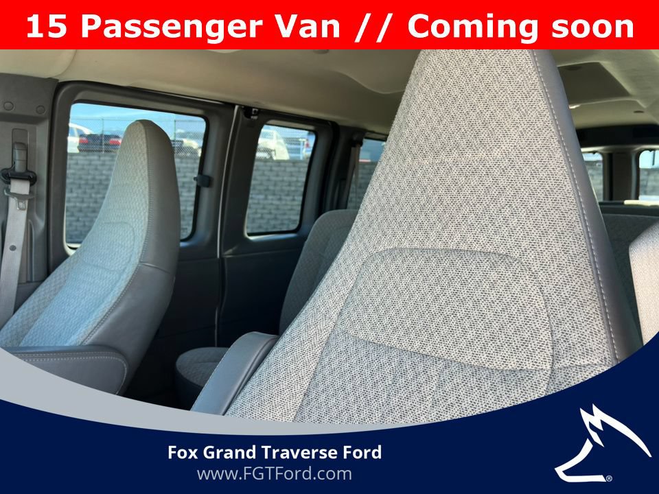 Used 2025 Chevrolet Express 3500 LT w/ LT Preferred Equipment Group RWD image 11
