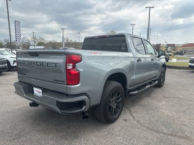 Used 2025 Chevrolet Silverado 1500 Custom w/ Turbomax Blackout Package image 3