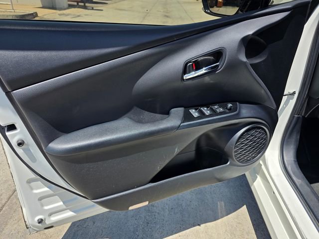 Used 2017 Toyota Prius Three FWD image 8