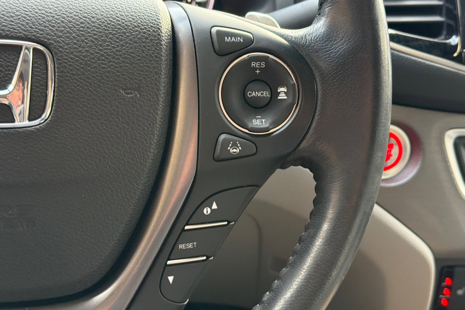 Used 2022 Honda Ridgeline RTL-E image 33