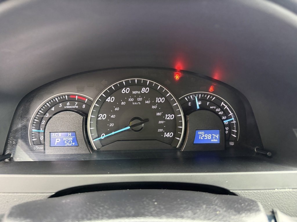 Used 2013 Toyota Camry LE image 30