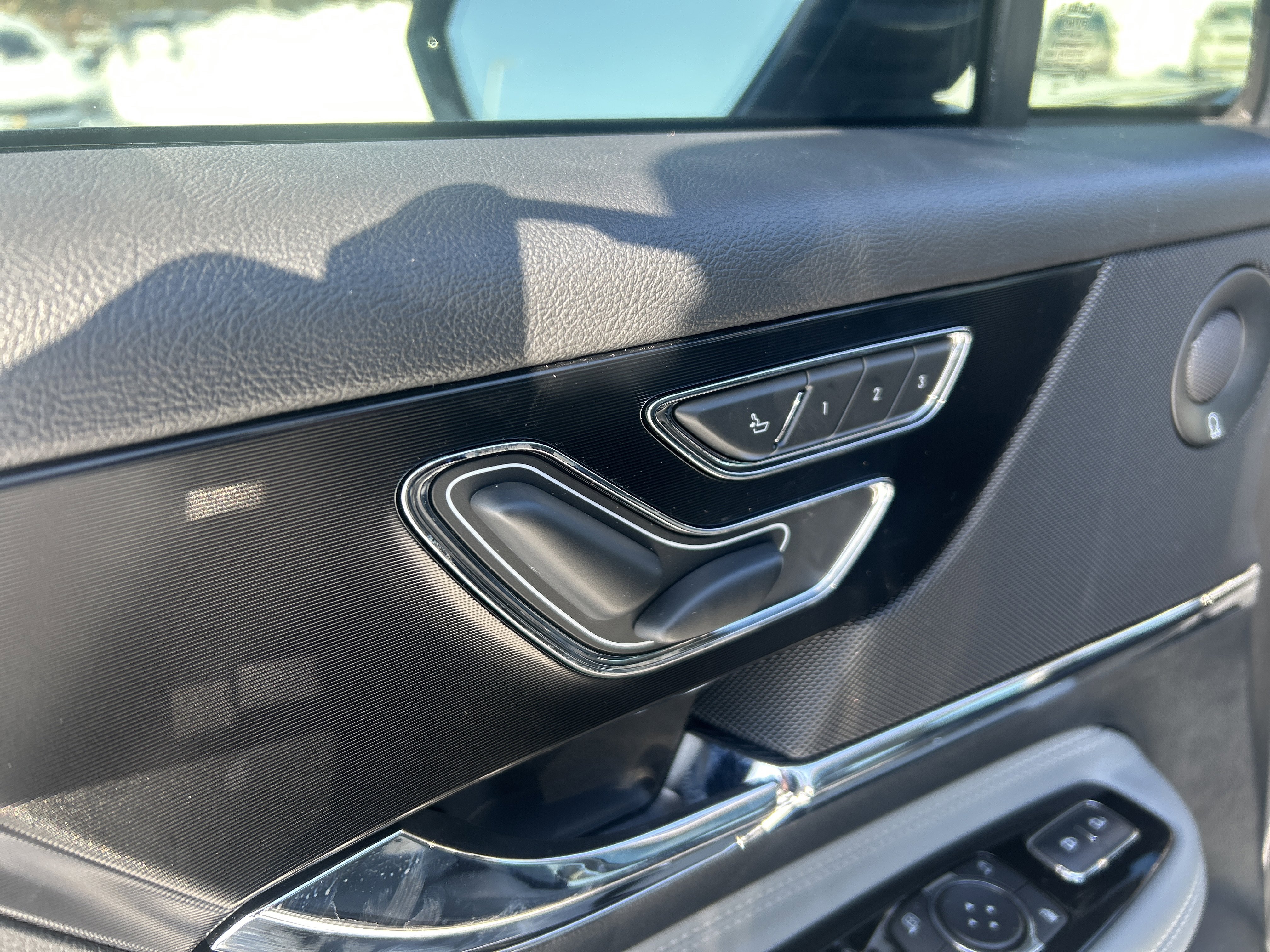 Used 2021 Lincoln Corsair Reserve w/ Equipment Group 201A image 13