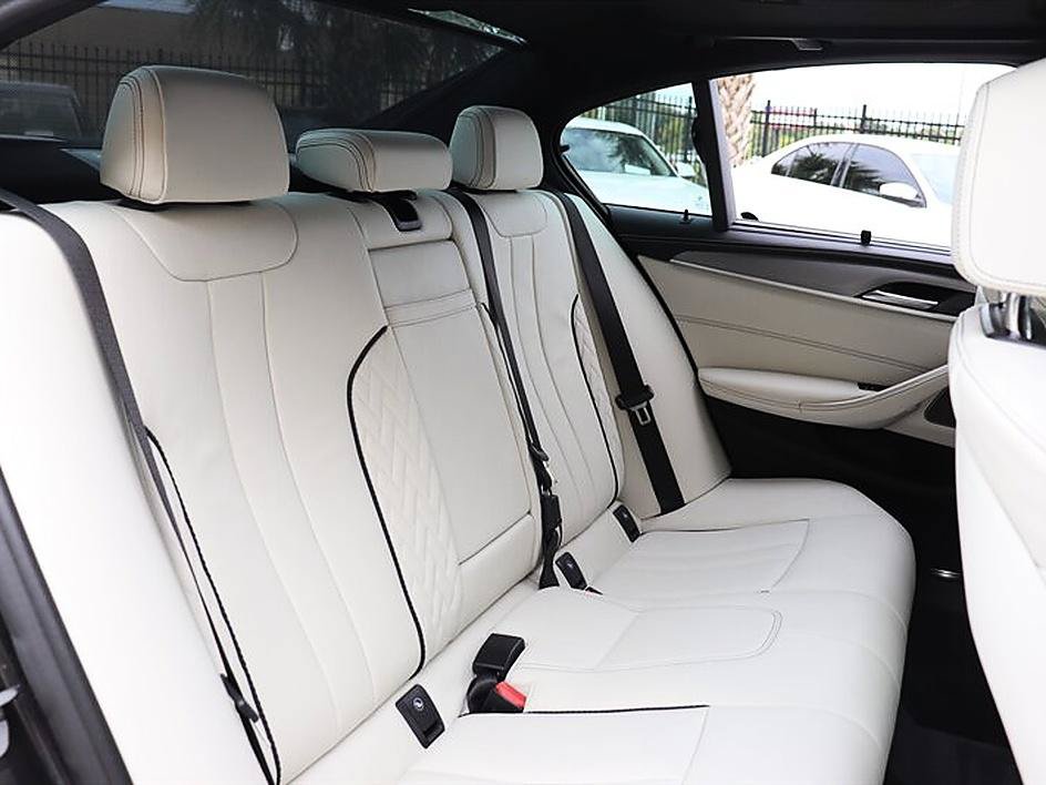 Used 2019 BMW M550i xDrive w/ Premium Package 2 AWD/4WD image 15