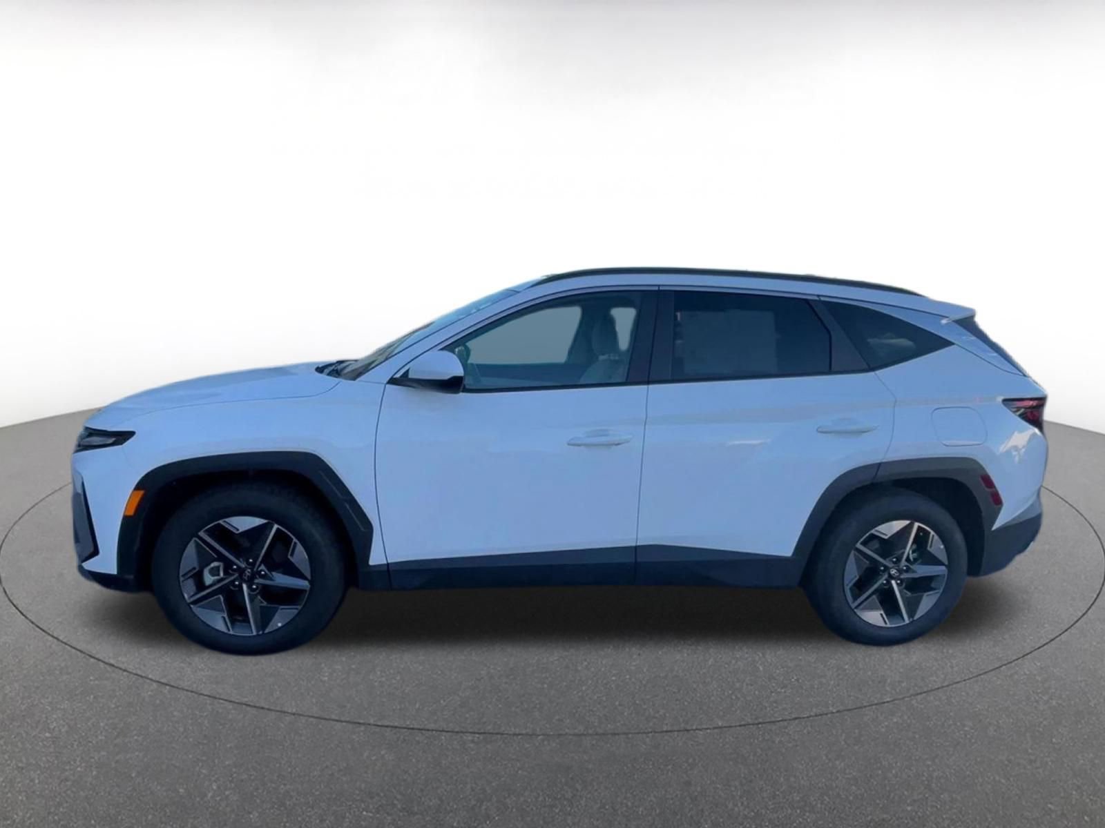 Used 2025 Hyundai Tucson SEL FWD image 9