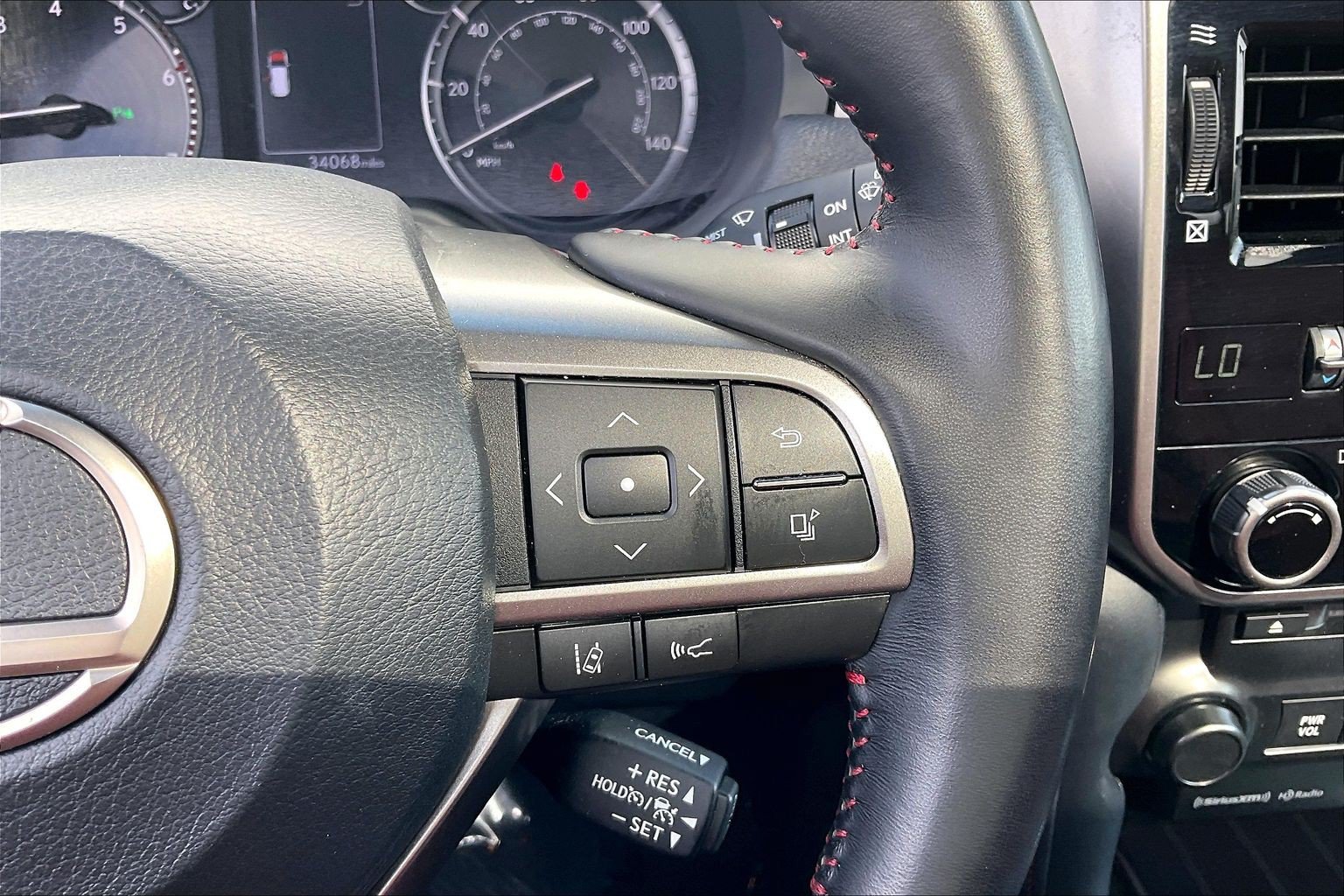 Used 2023 Lexus GX 460 Premium w/ Premium Package AWD/4WD image 24