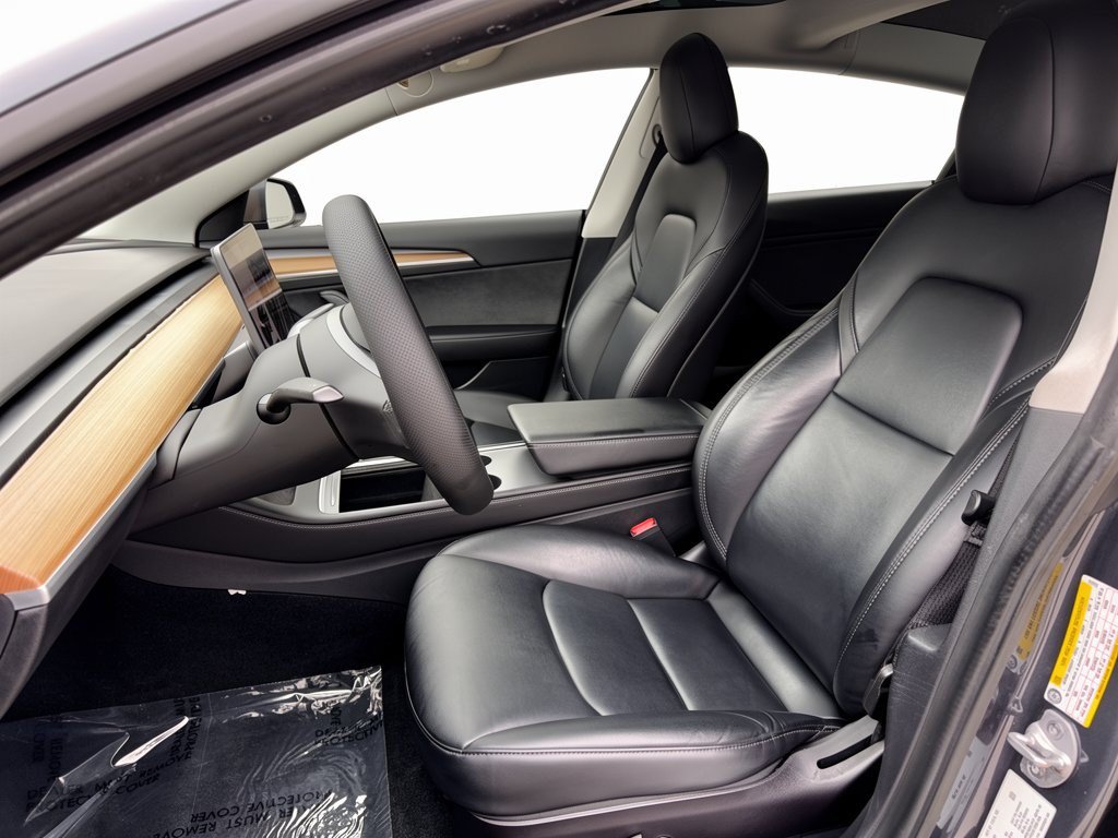 Used 2021 Tesla Model 3 Standard Range Plus RWD image 5