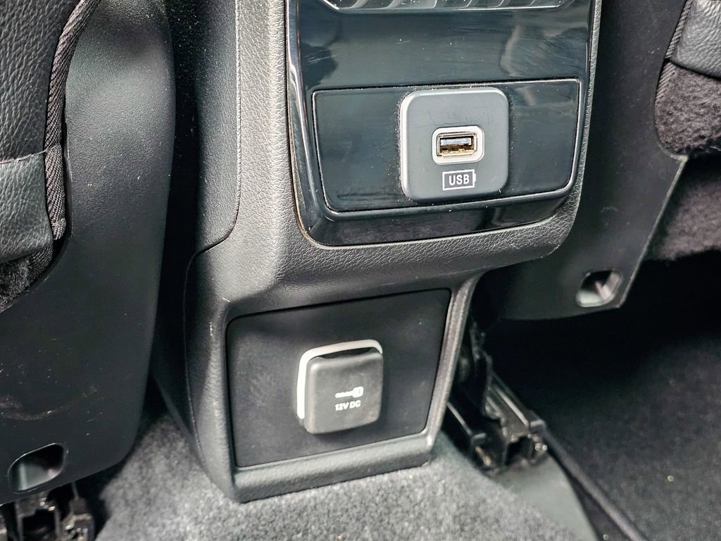 Used 2024 Jeep Compass Latitude image 32