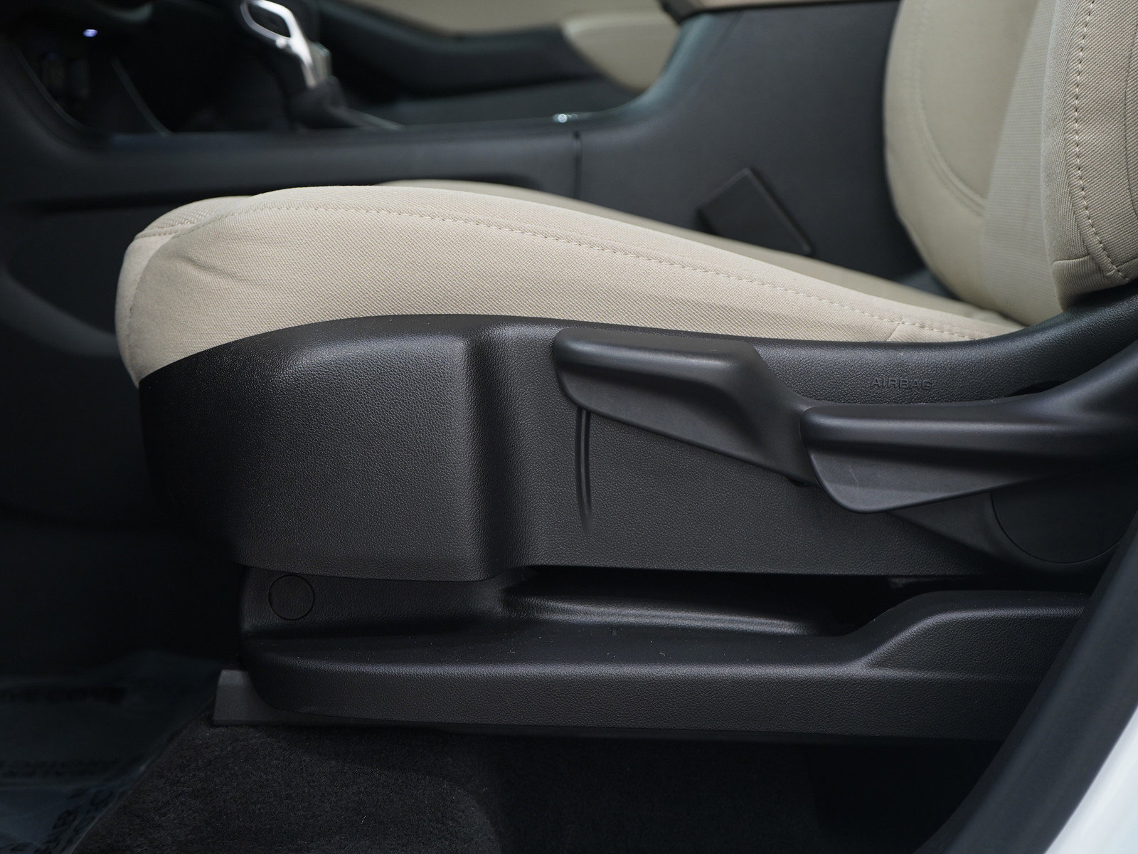 Used 2023 Chevrolet Traverse LS w/ Safety Package image 22