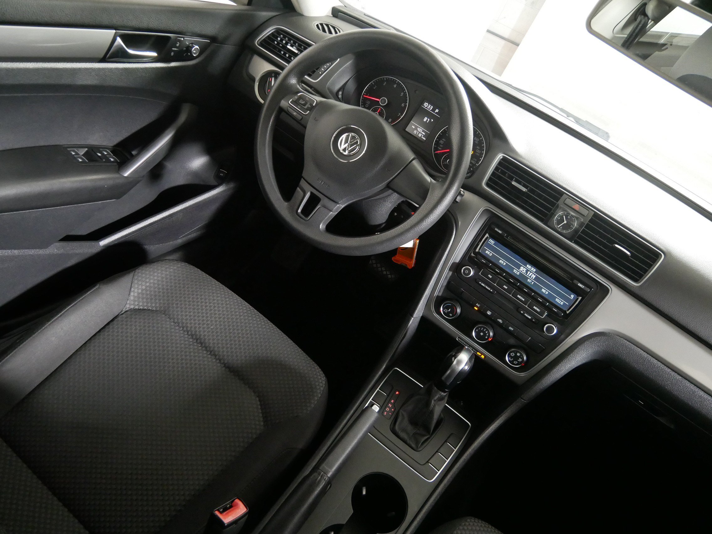 Used 2013 Volkswagen Passat 2.5 S FWD image 9