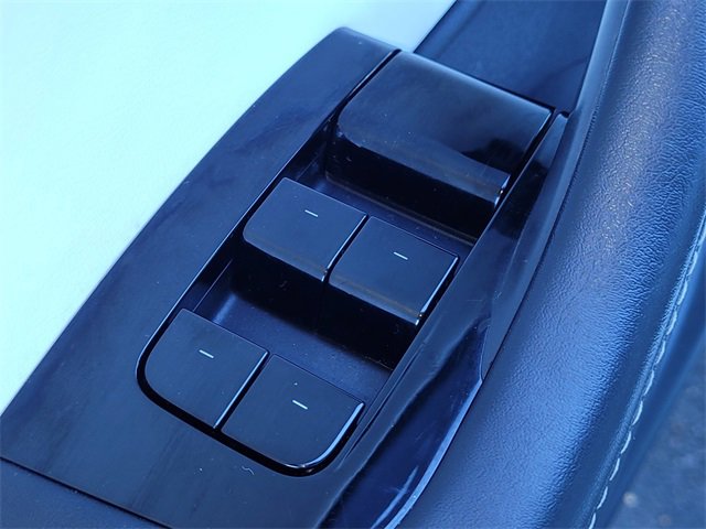 Used 2020 Tesla Model Y Performance image 16