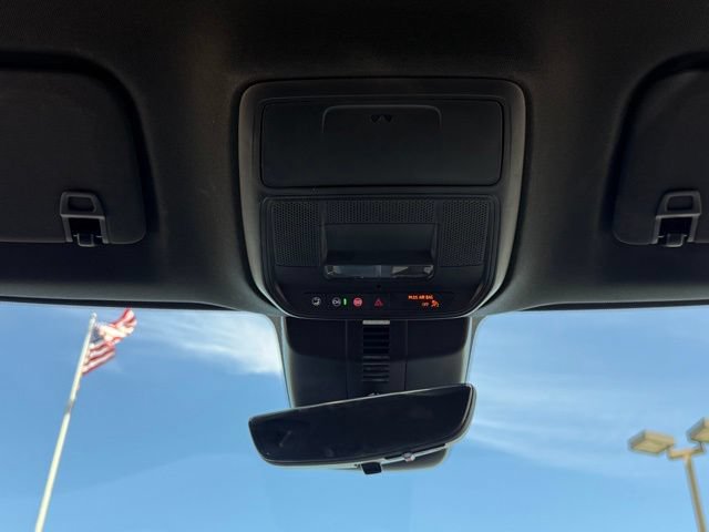 Used 2024 Chevrolet Traverse Z71 w/ Enhanced Driving Package AWD/4WD image 36