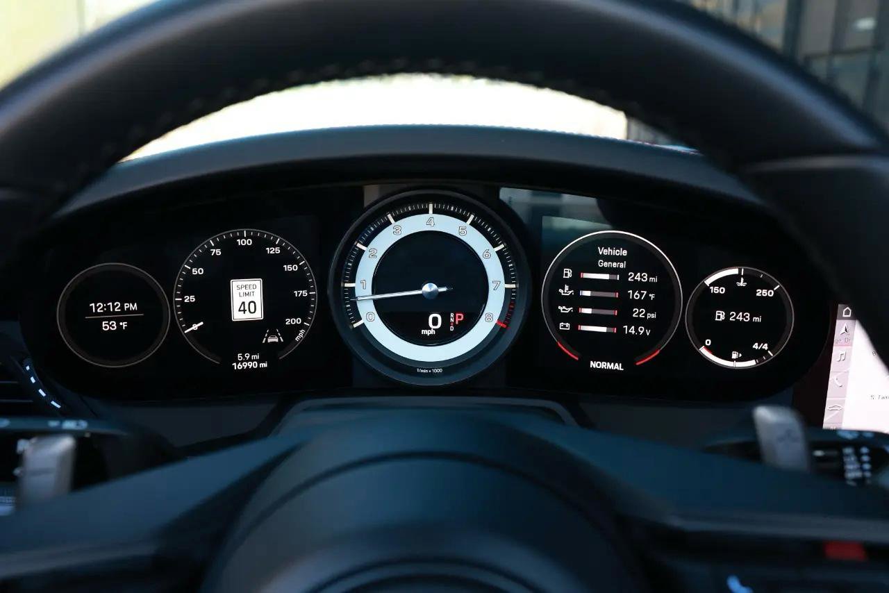 Used 2020 Porsche 911 Carrera S w/ Sport Package image 32