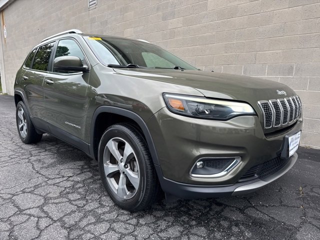 Used 2019 Jeep Cherokee Limited image 2