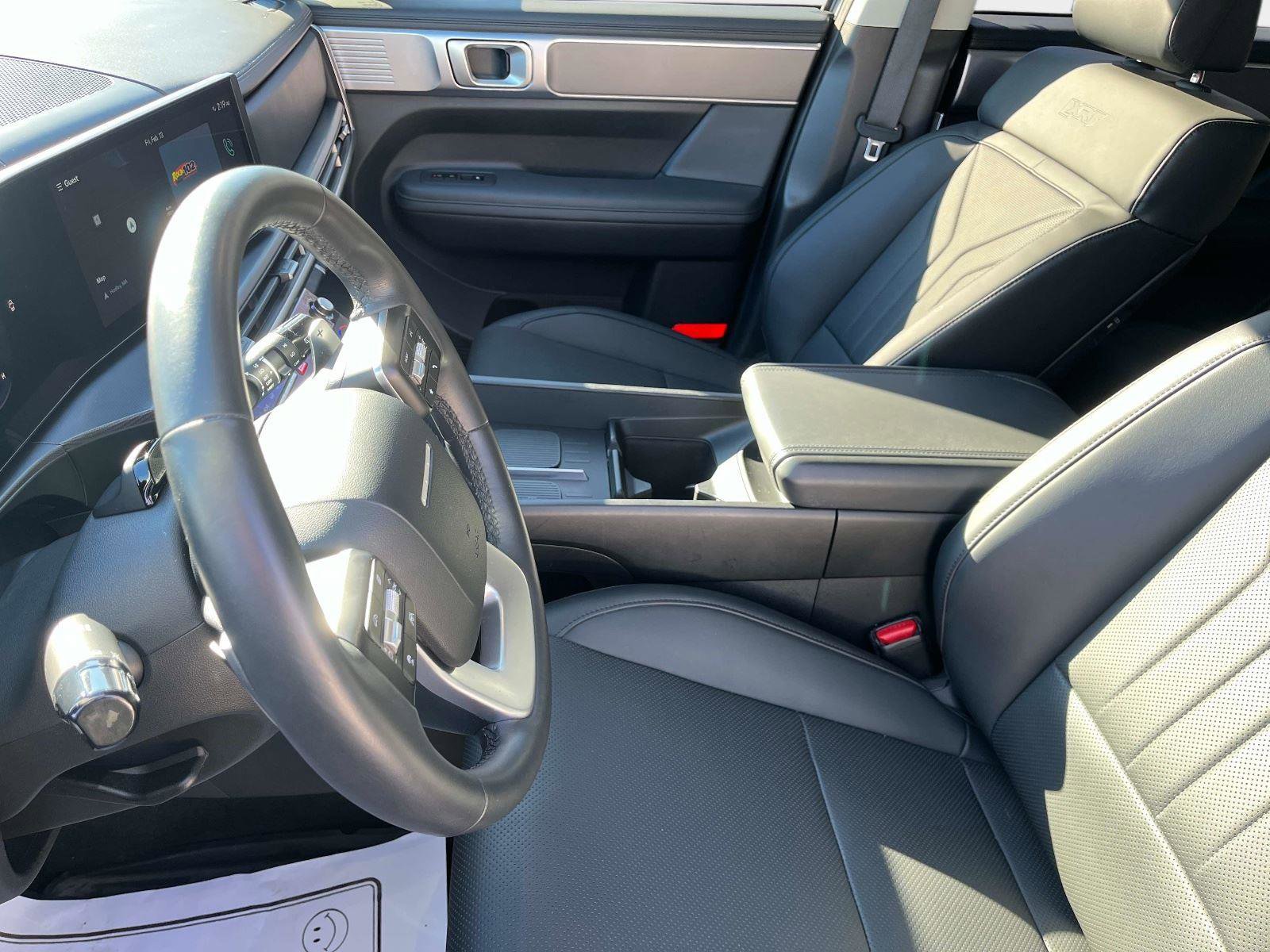 Used 2025 Hyundai Santa Fe XRT image 21