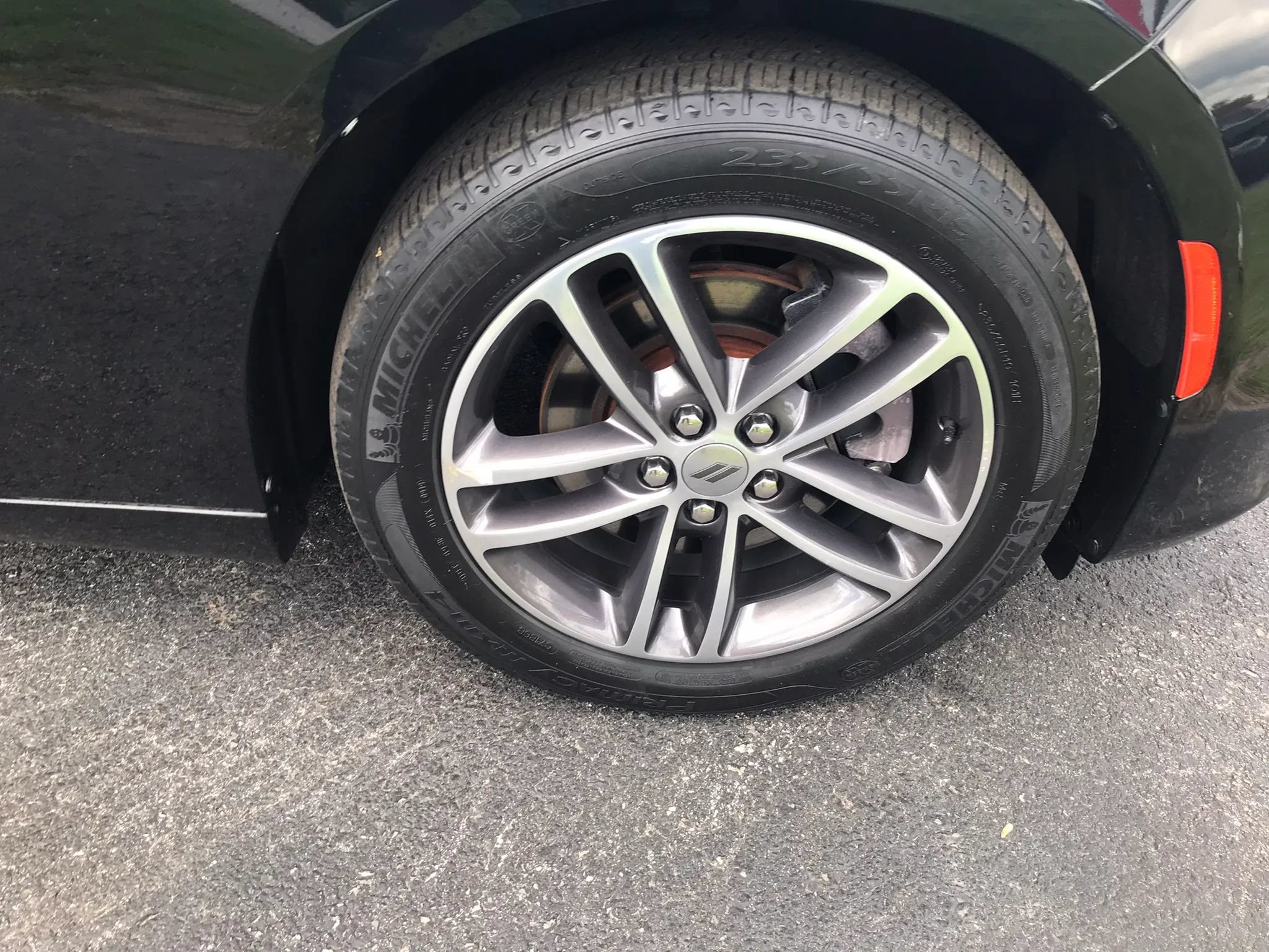 Used 2019 Dodge Charger SXT AWD/4WD image 40