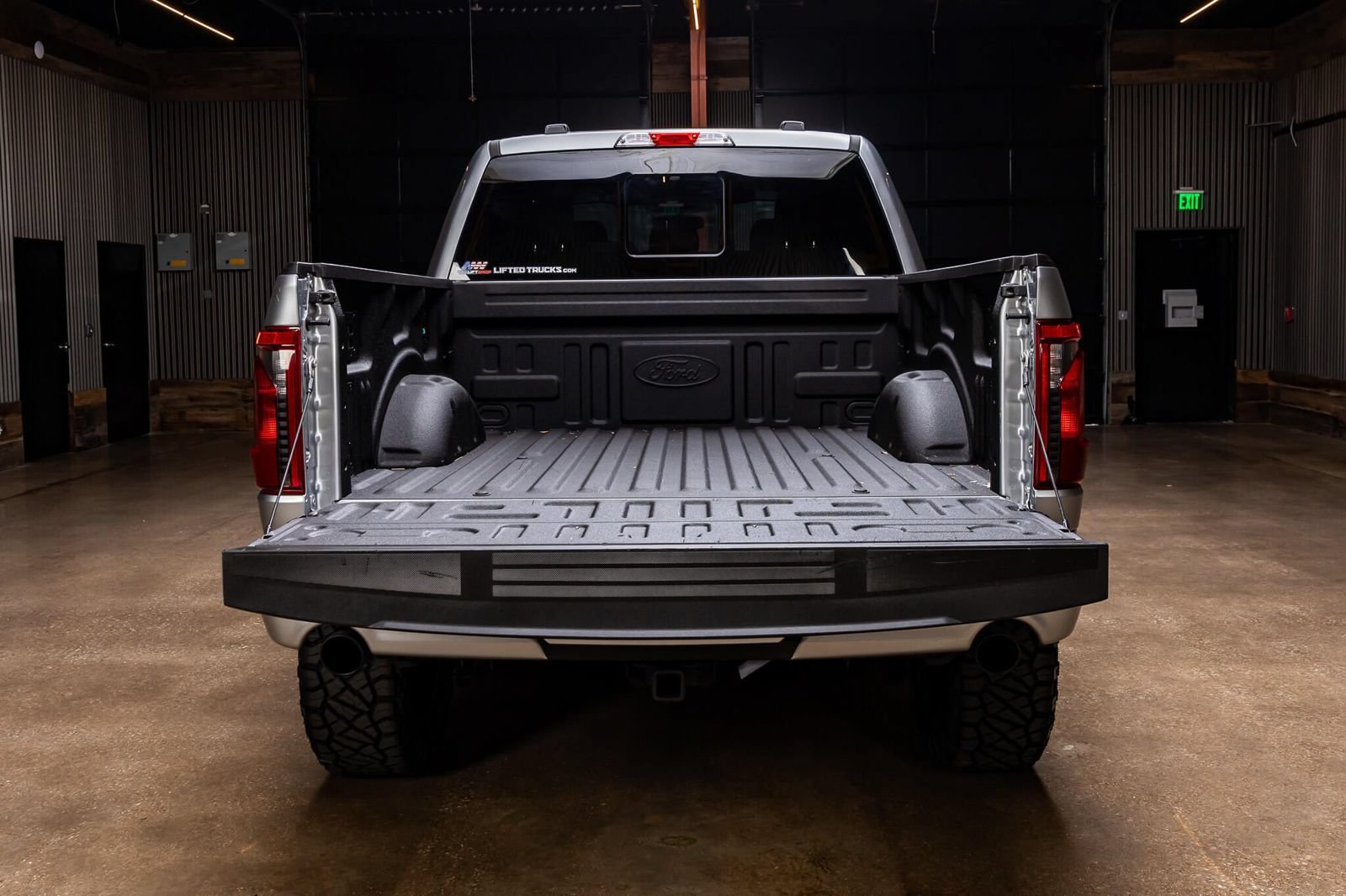 Used 2025 Ford F150 XLT w/ Equipment Group 302A MID AWD/4WD image 9
