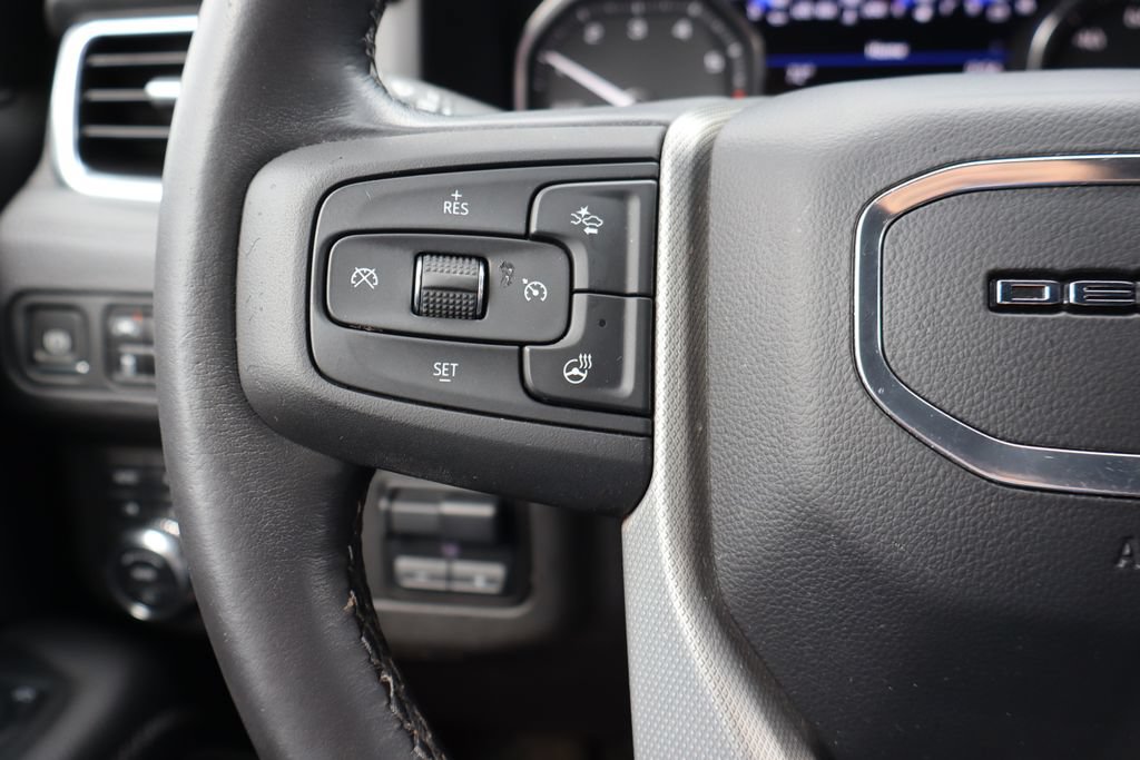 Used 2021 GMC Yukon Denali w/ Denali Premium Package AWD/4WD image 7