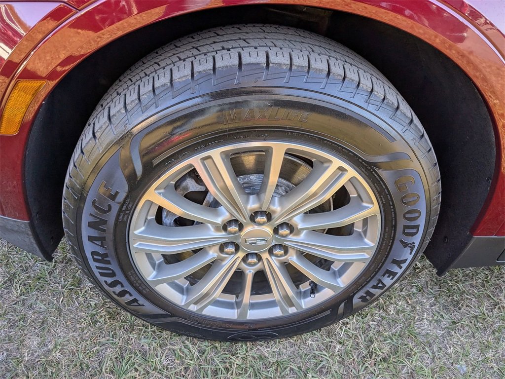 Used 2017 Cadillac XT5 Luxury w/ Driver Awareness Package image 15