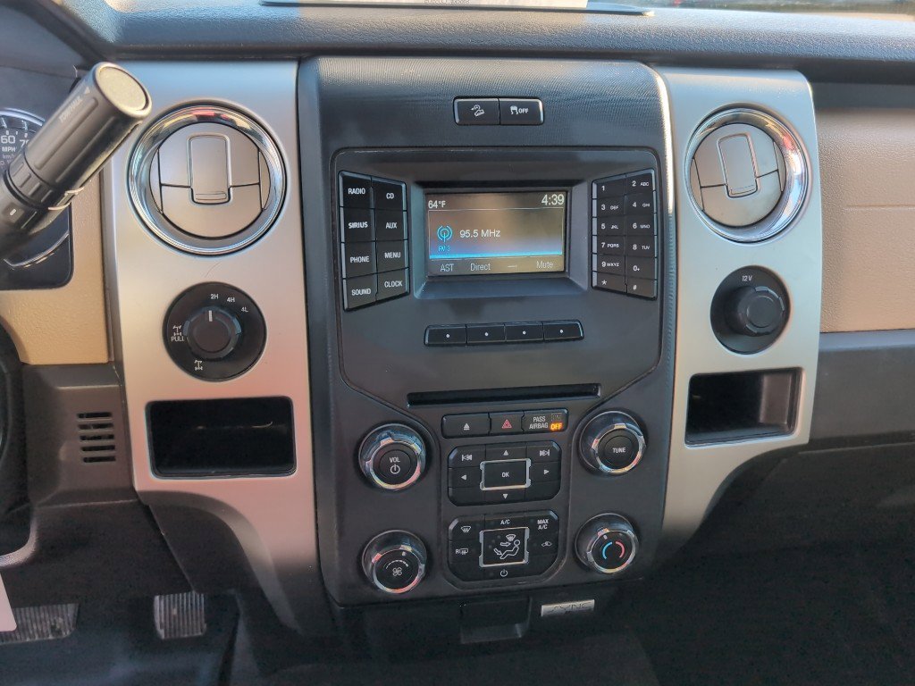 Used 2014 Ford F150 XLT w/ XLT Chrome Package image 13