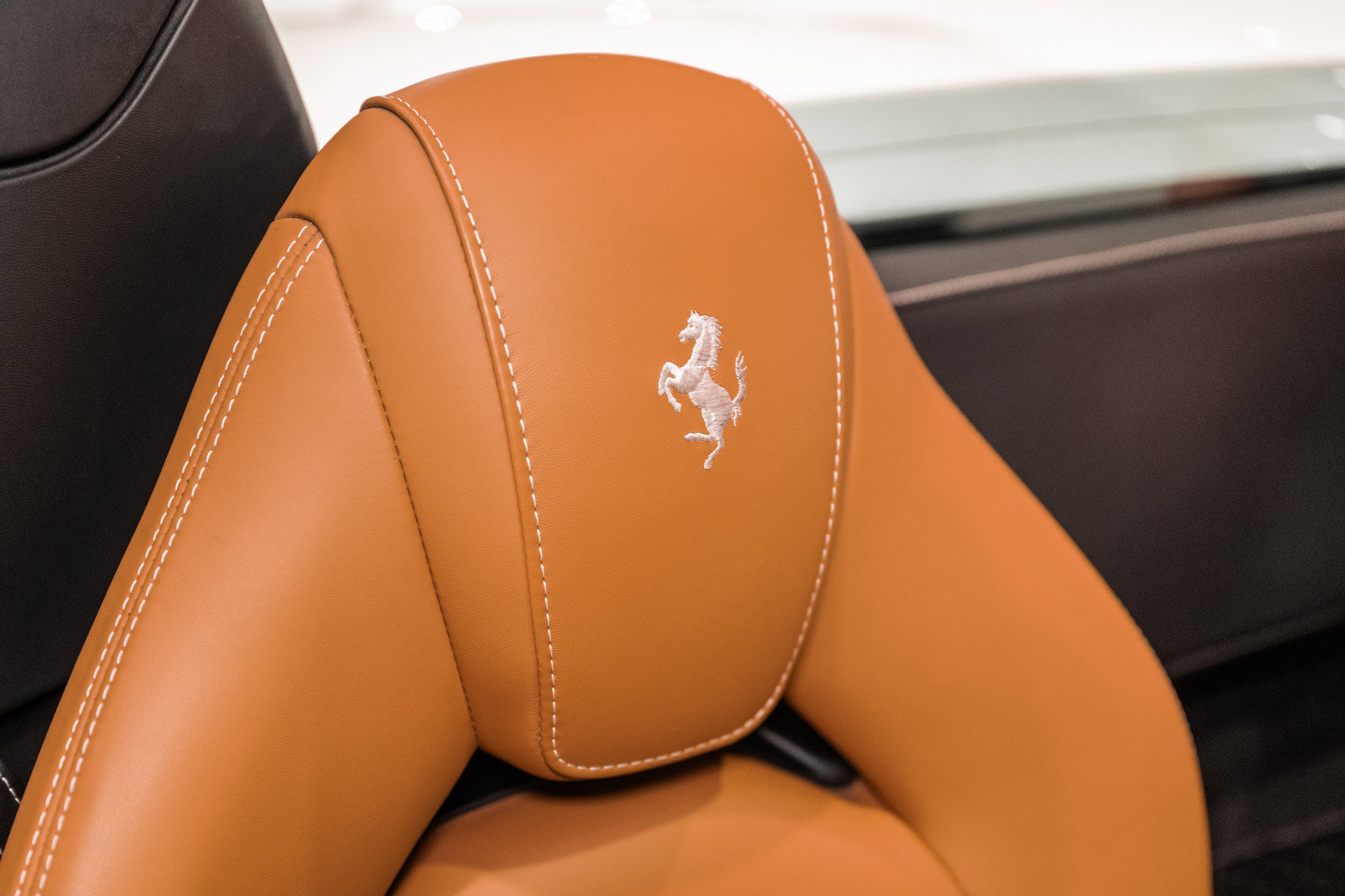 Used 2023 Ferrari F8 Tributo image 46