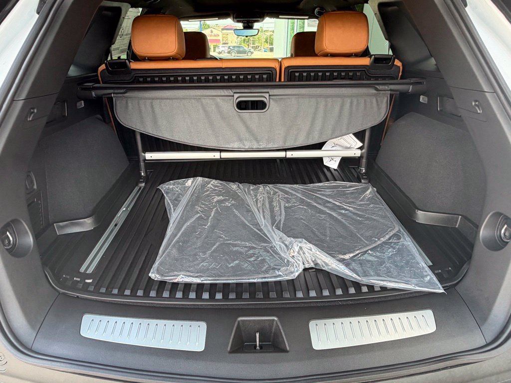 New 2026 Cadillac XT5 Premium Luxury w/ Driver Assist Package FWD image 39
