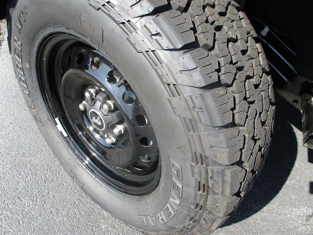 New 2026 Ford Bronco Big Bend w/ Black Diamond Package image 19