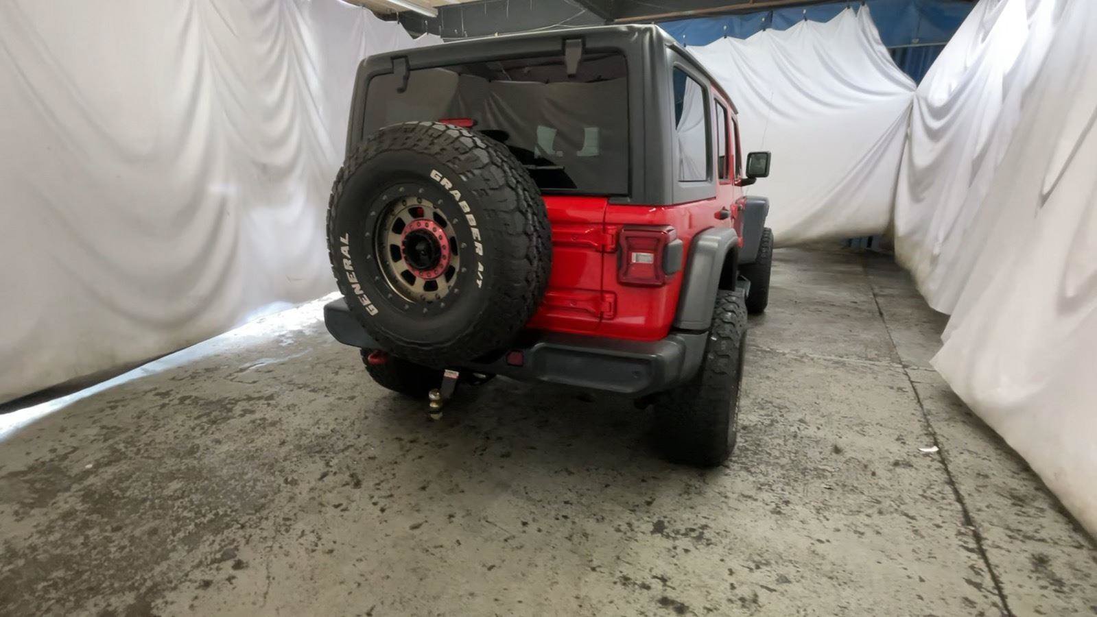Used 2019 Jeep Wrangler Unlimited Rubicon w/ Dual Top Group AWD/4WD image 7