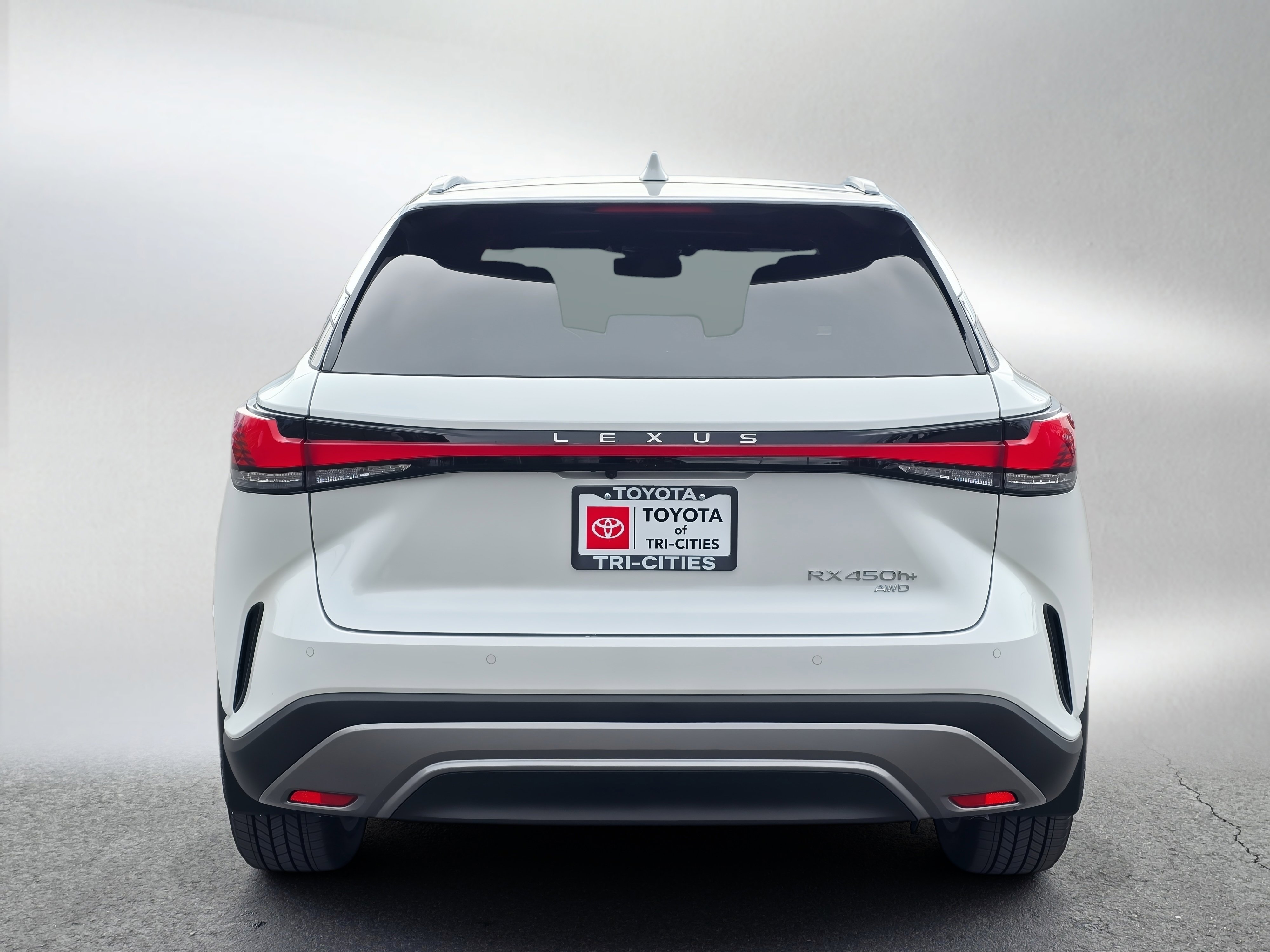 Used 2026 Lexus RX 450h Luxury w/ Convenience Package image 4