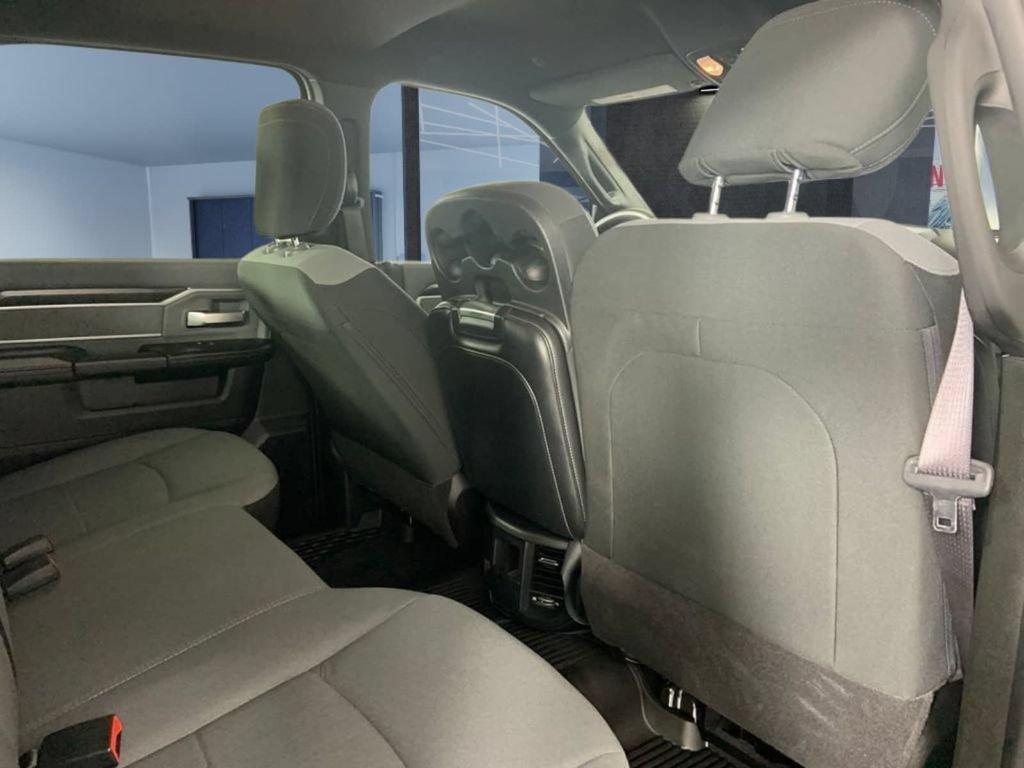Used 2021 RAM 3500 Big Horn AWD/4WD image 12