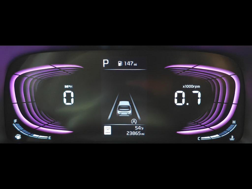 Used 2025 Kia Soul LX w/ LX Technology Package FWD image 42