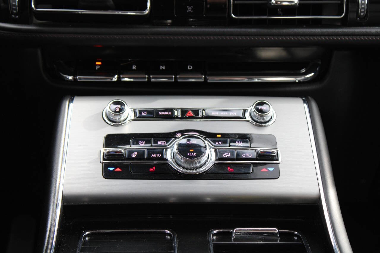Used 2022 Lincoln Aviator AWD image 22