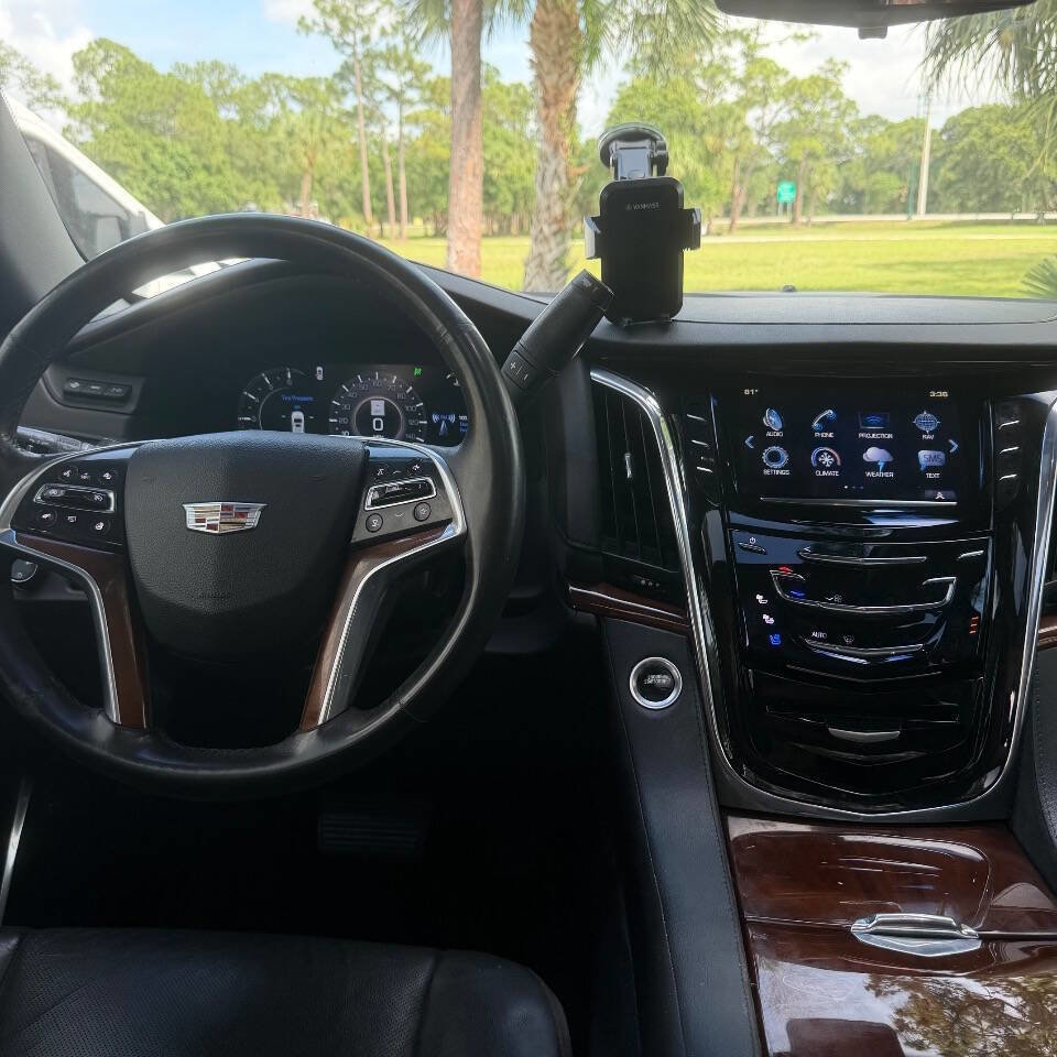 Used 2017 Cadillac Escalade Luxury RWD image 19
