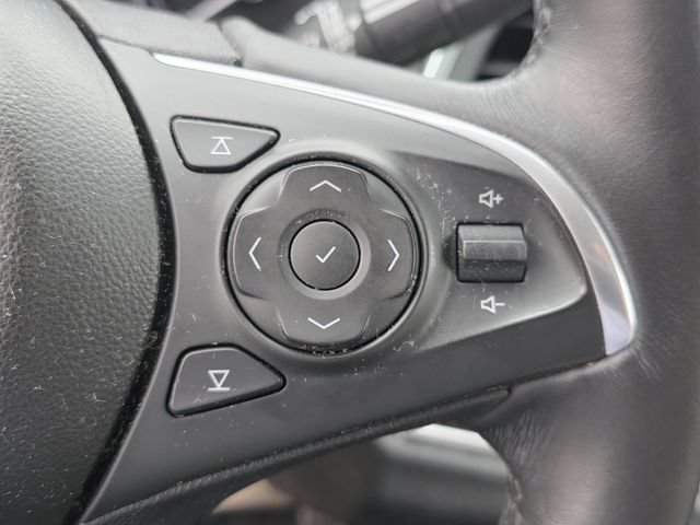 Used 2019 Buick Enclave Essence w/ Trailering Package, 5000 lbs. FWD image 31