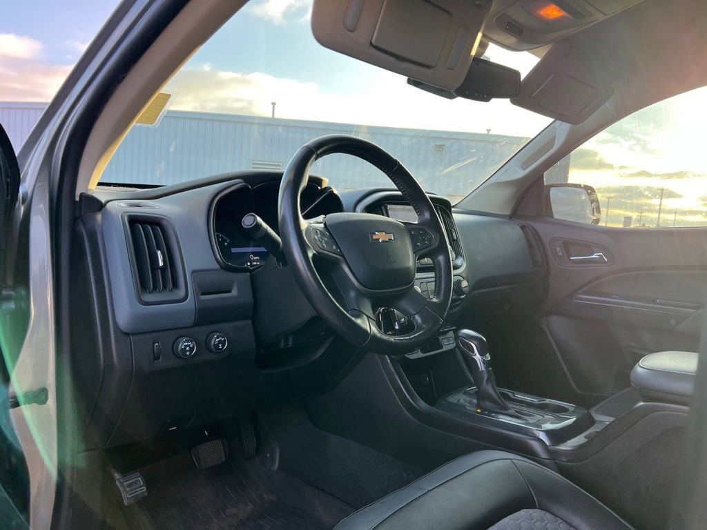 Used 2022 Chevrolet Colorado Z71 w/ Safety Package image 11
