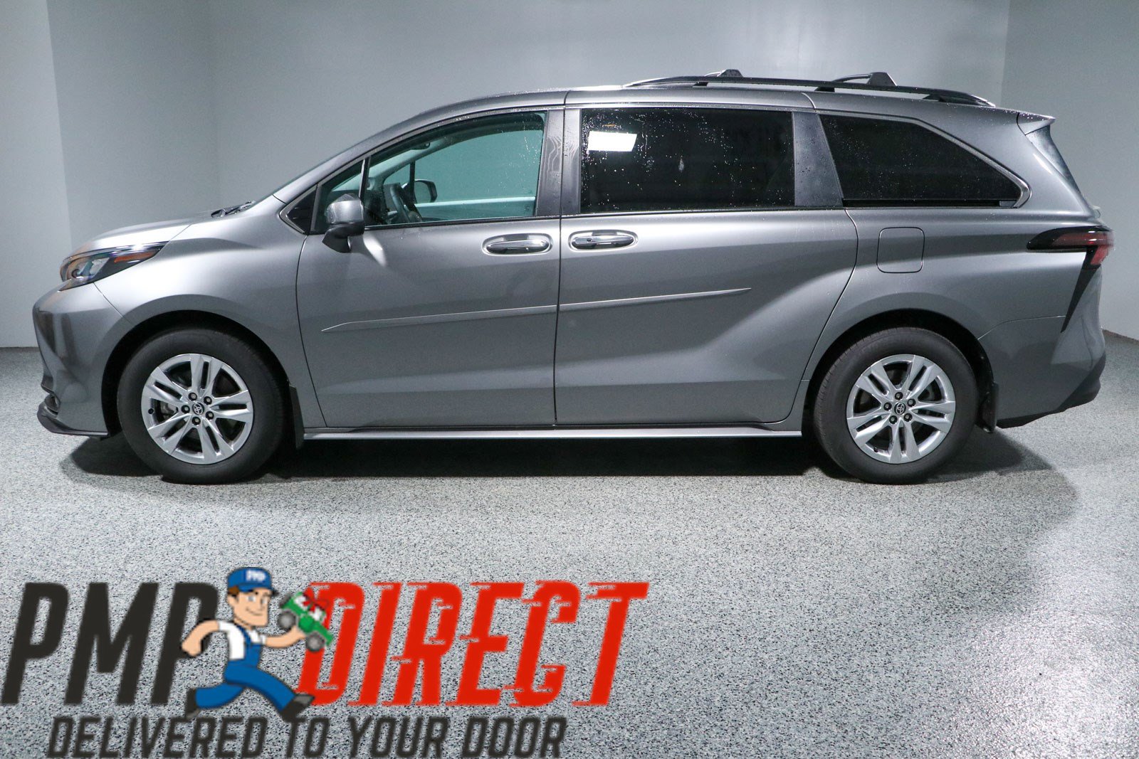 Used 2026 Toyota Sienna XLE AWD/4WD image 10