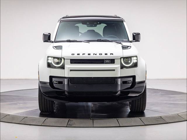 New 2026 Land Rover Defender 110 X-Dynamic SE AWD/4WD image 8