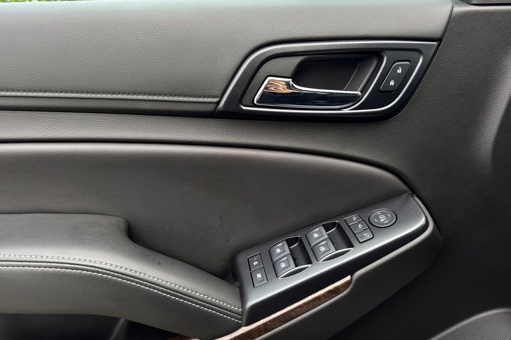 Used 2020 Chevrolet Tahoe LT w/ Luxury Package image 11