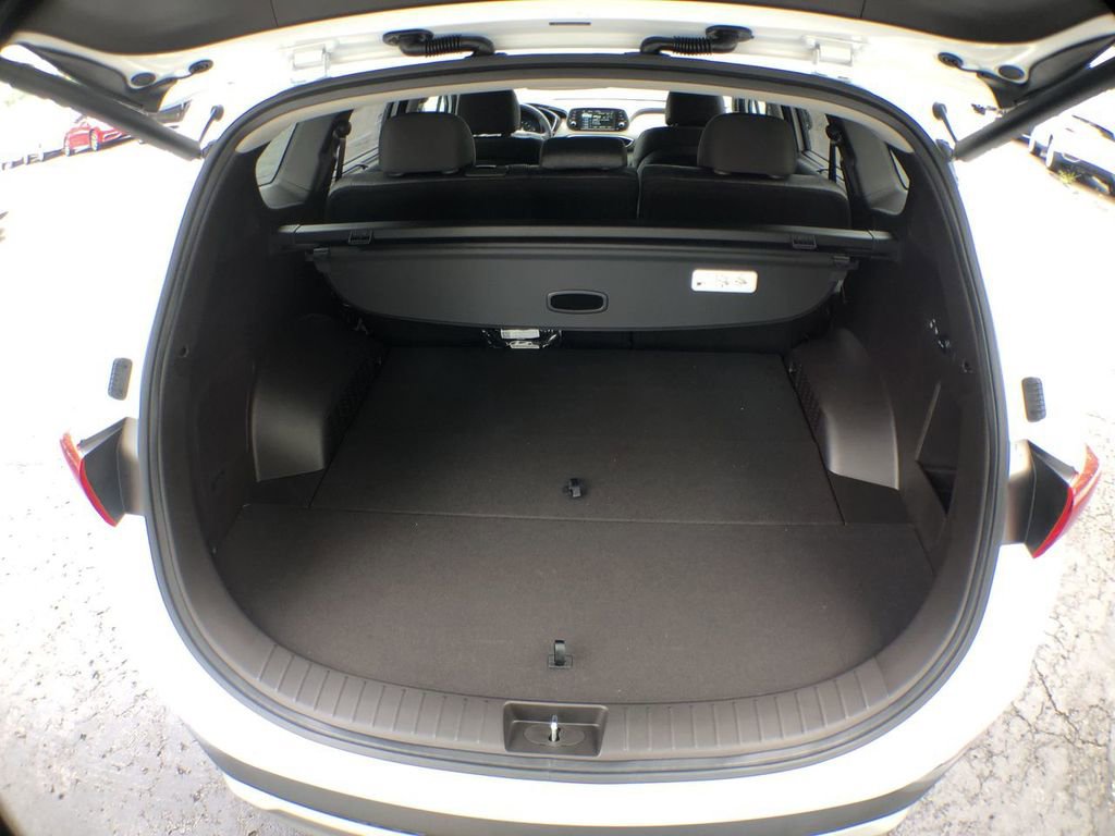 Used 2020 Hyundai Santa Fe SEL w/ Convenience Package image 44