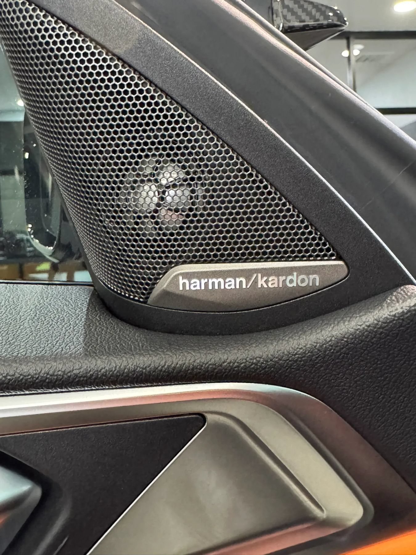 Used 2021 BMW M4 Competition w/ M Carbon Exterior Package RWD image 39