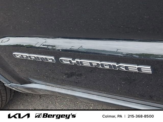 Used 2020 Jeep Grand Cherokee Limited AWD/4WD image 34