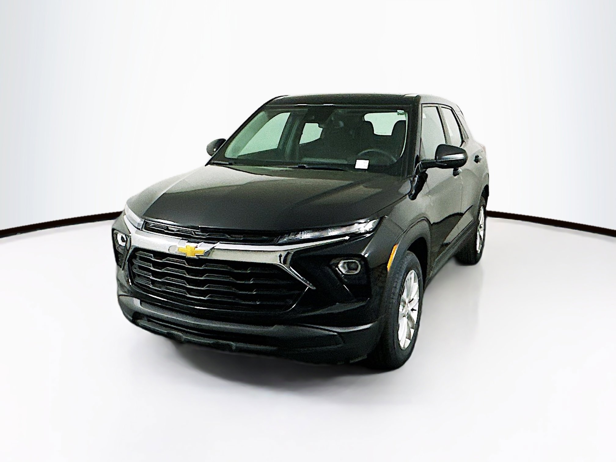 Used 2024 Chevrolet TrailBlazer LS image 3
