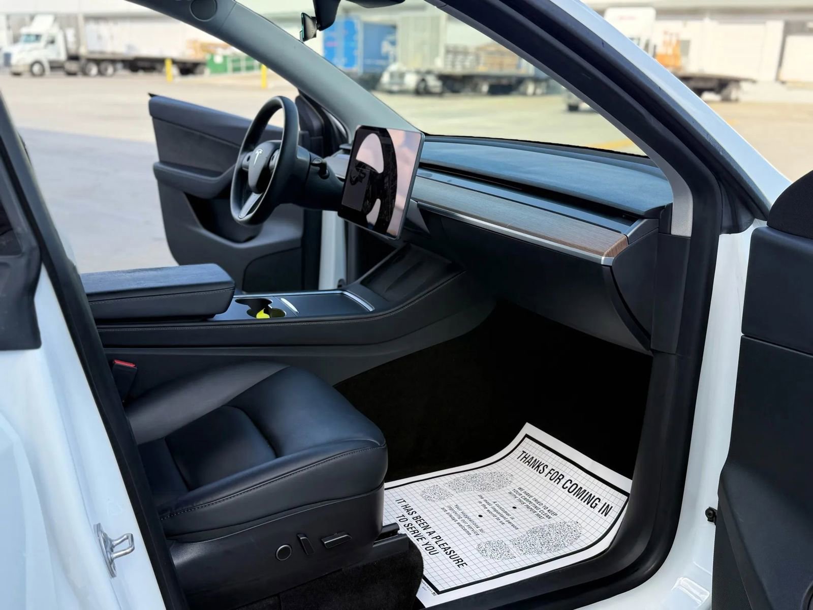 Used 2021 Tesla Model Y 2WD image 22