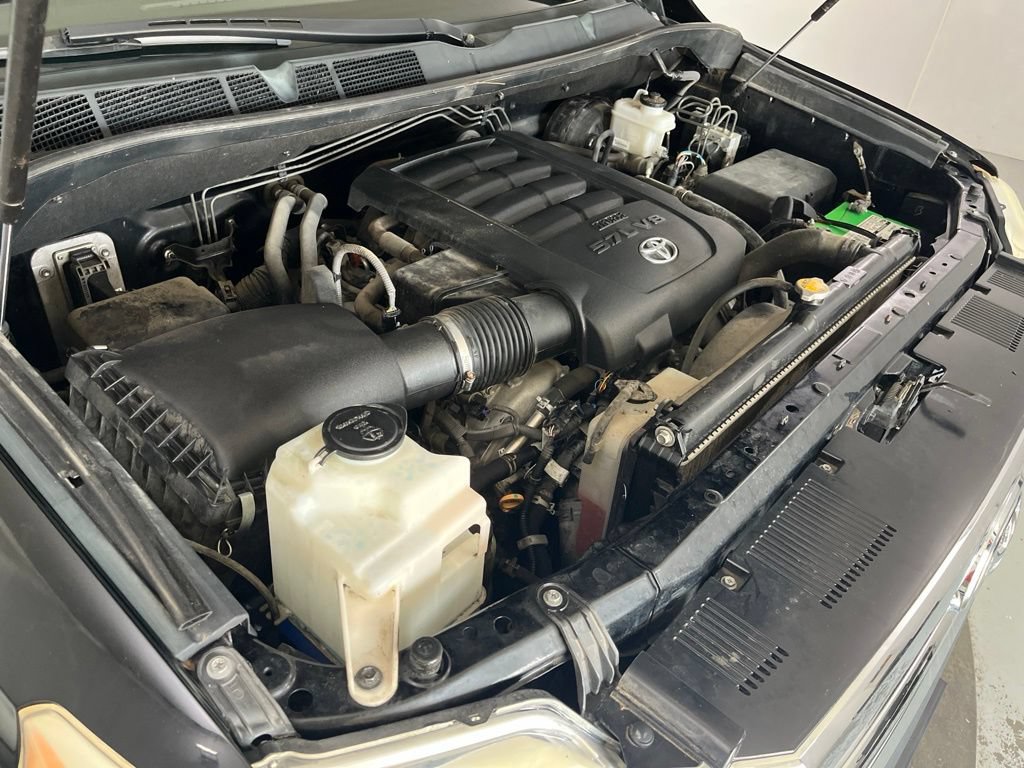Used 2017 Toyota Tundra SR5 AWD/4WD image 11