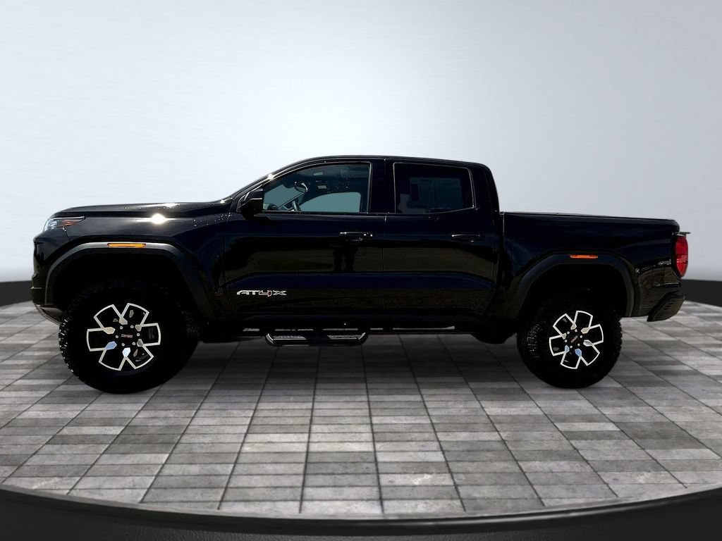 Used 2024 GMC Canyon AT4X AWD/4WD image 4