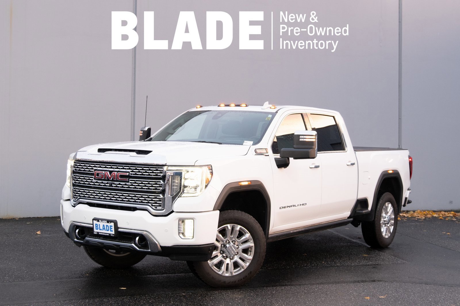 Used 2023 GMC Sierra 3500 Denali image 1