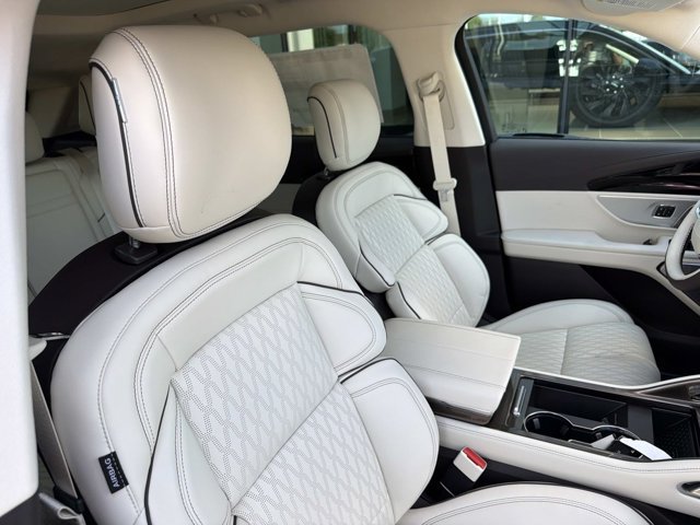 New 2026 Lincoln Nautilus Black Label w/ Jet Appearance Package AWD/4WD image 19
