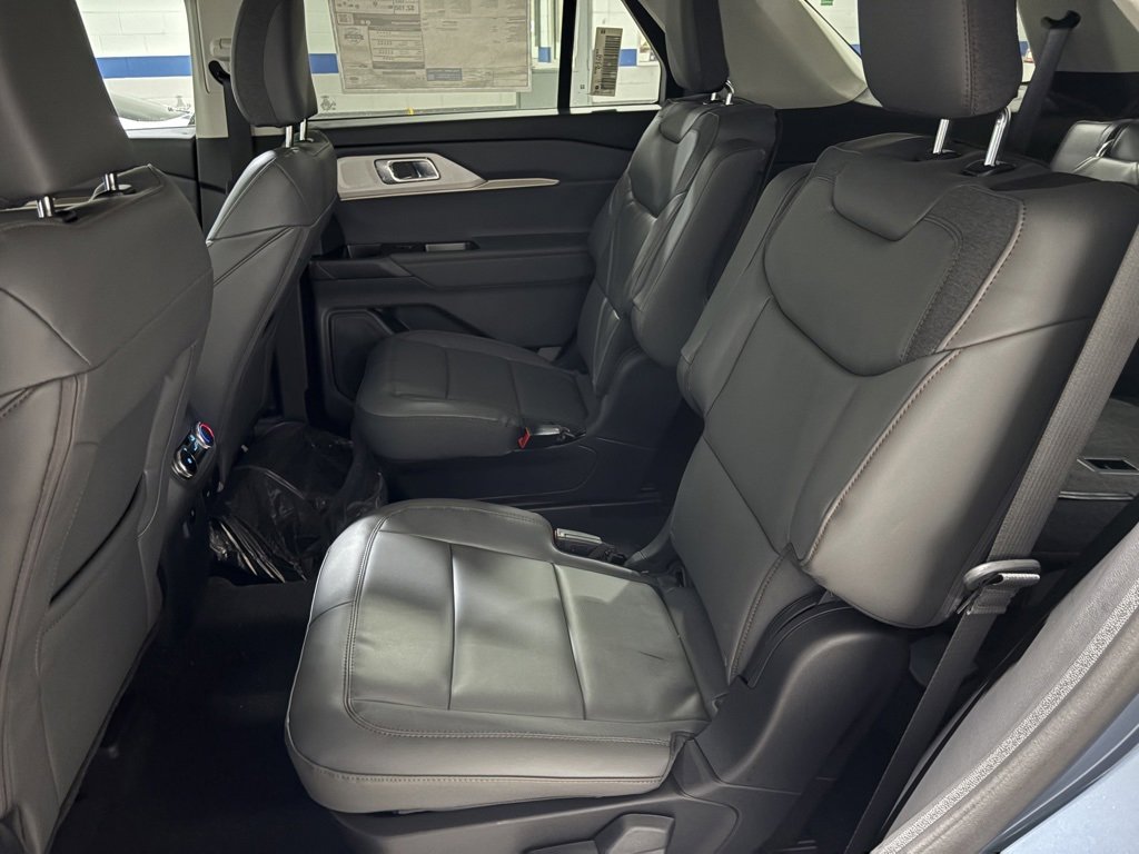 New 2026 Ford Explorer Active w/ Active Comfort Package image 21